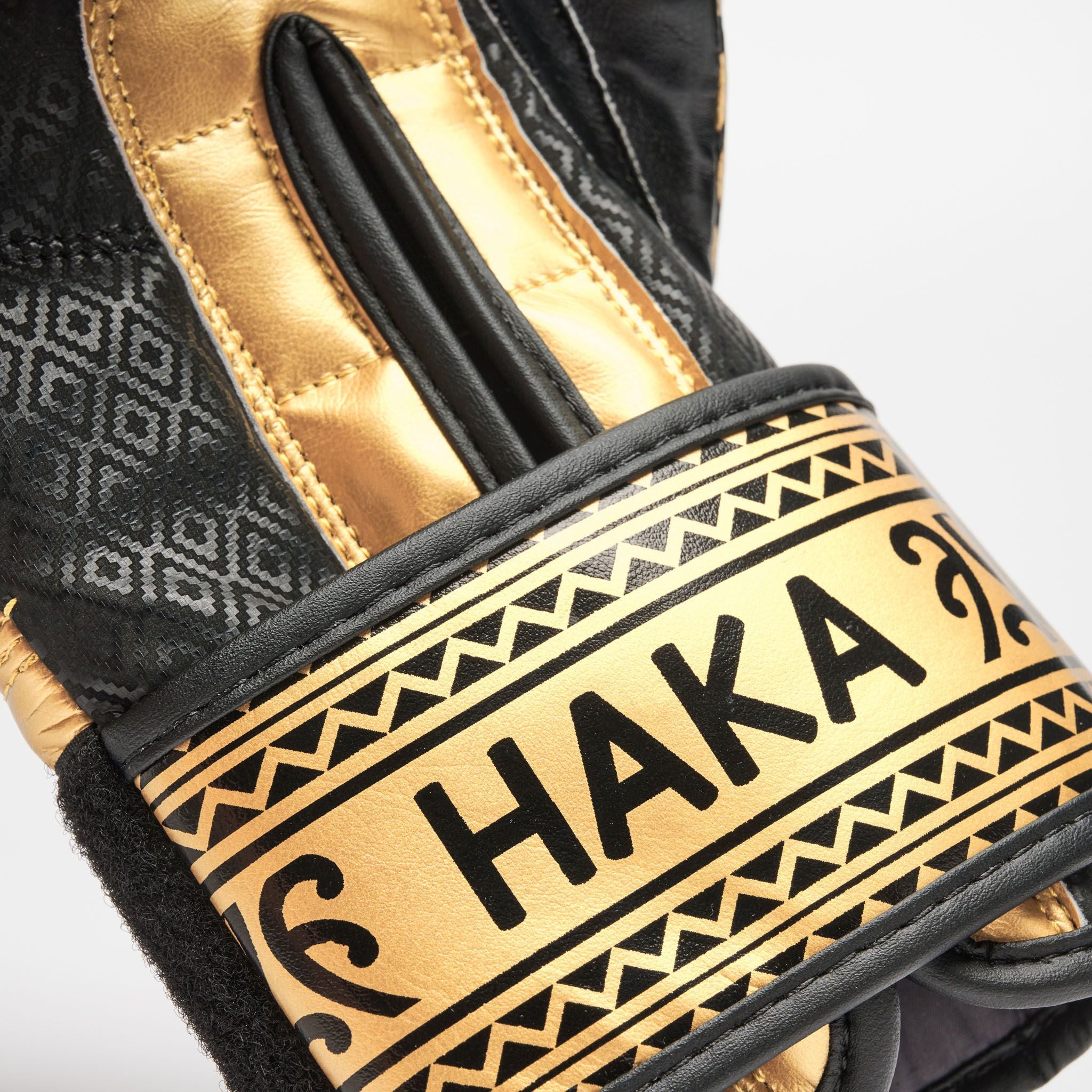 Guantes de Boxeo Leone 1947 Haka GN329 Dorados