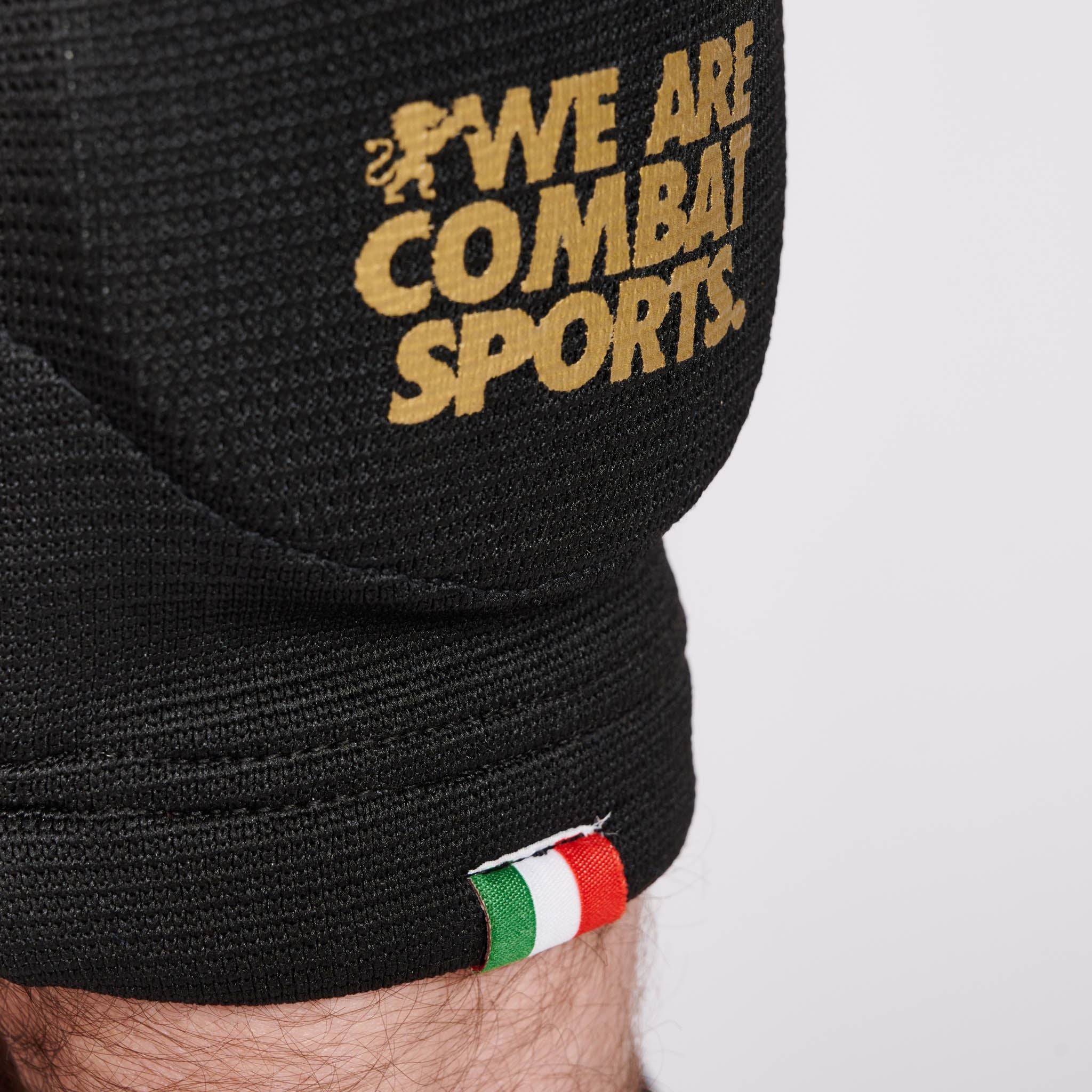 Coderas para Muay Thai Leone Color Negro PR341 DNA