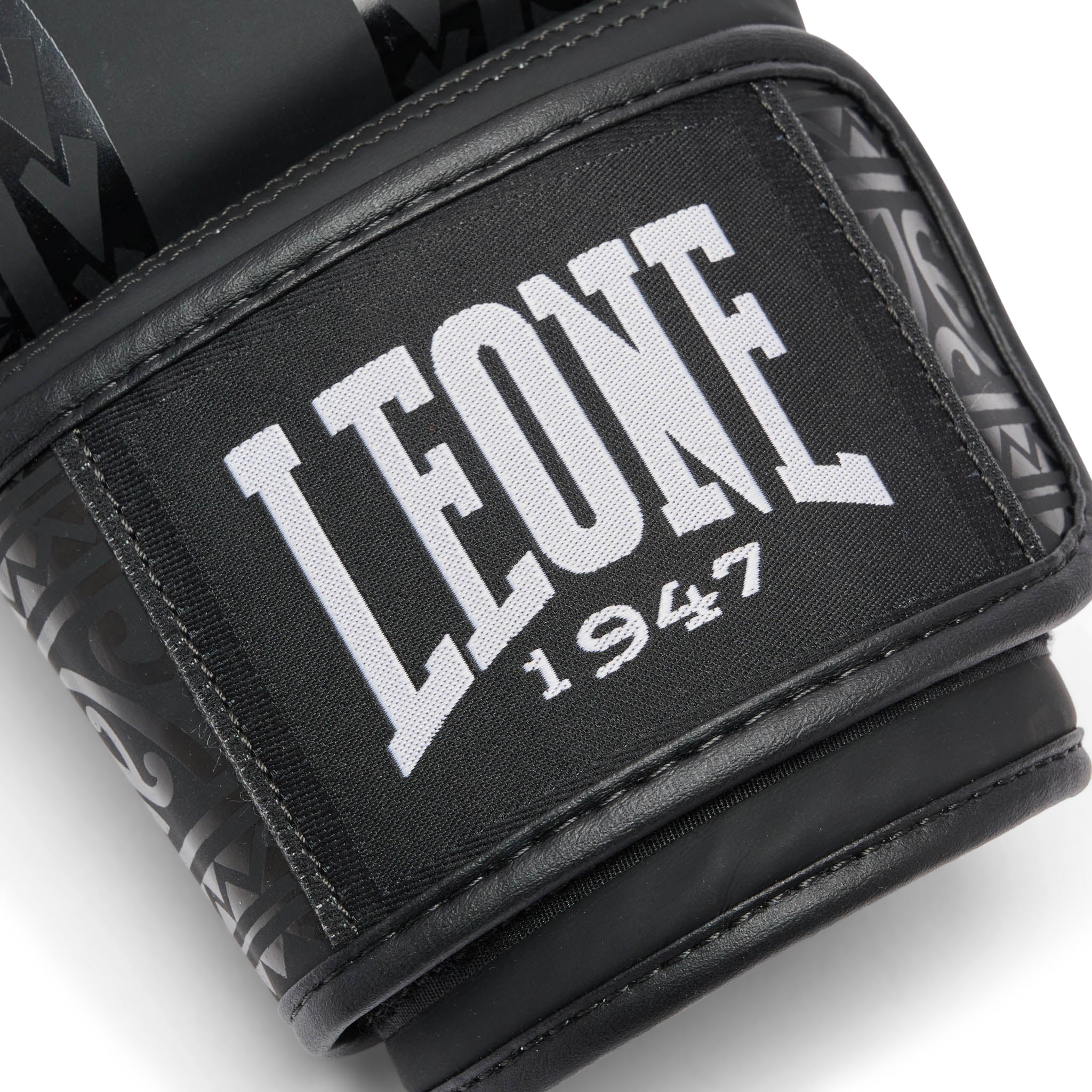 Guantes de Boxeo Leone 1947 Haka Negros GN329