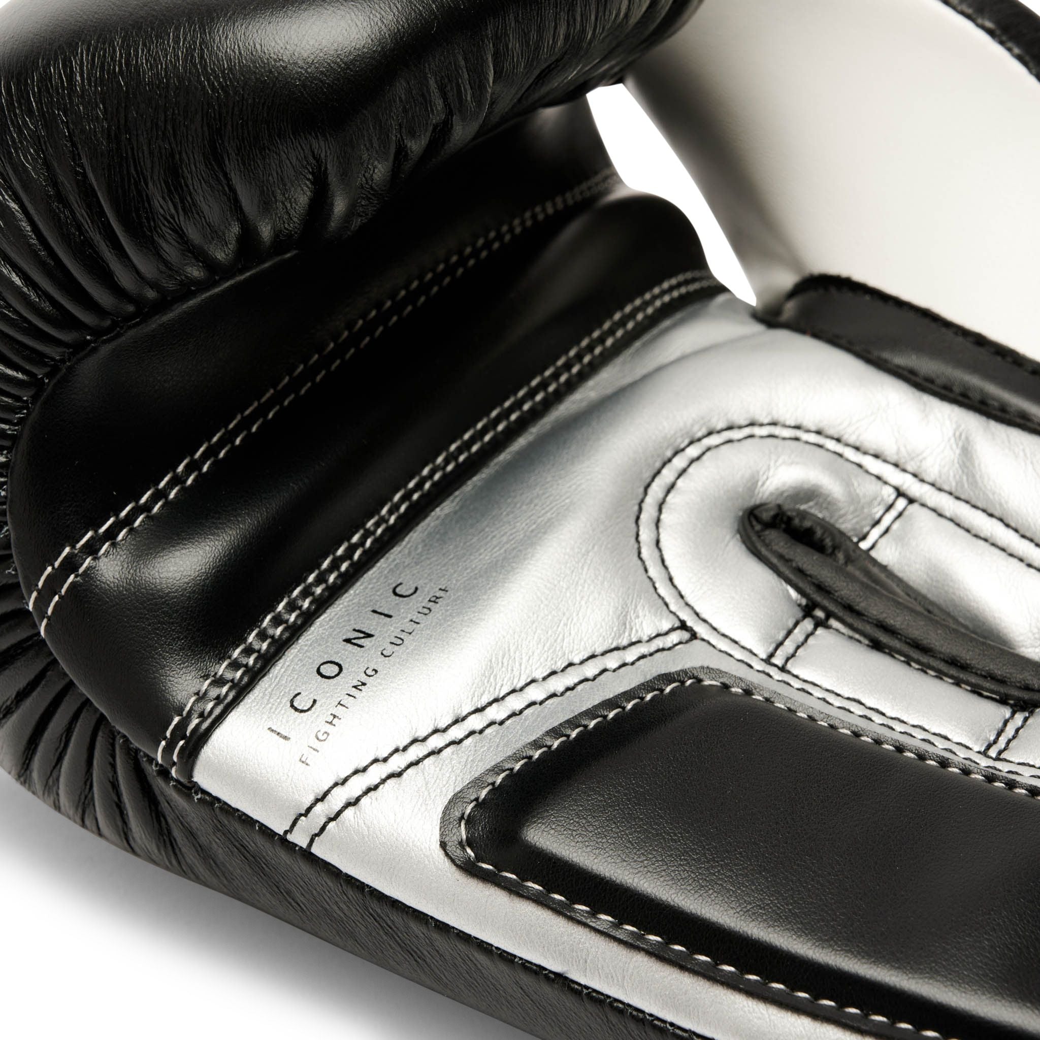 Guantes de Boxeo Leone 1947 "Iconic" Color negro