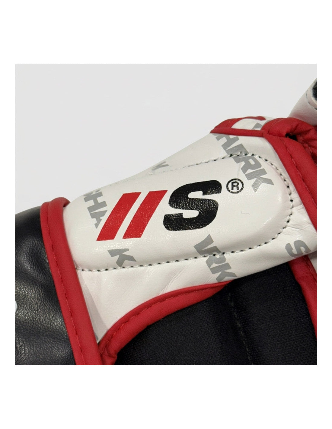 Guantillas MMA Shark IIS Blancas-Rojas para Entrenamiento
