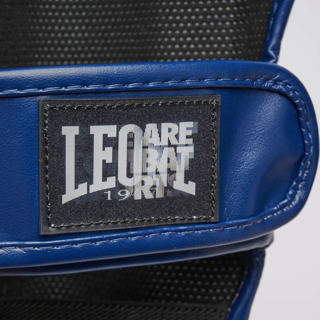 Espinilleras Leone 1947 Color Block Azul y Rojo para Muay Thai y MMA